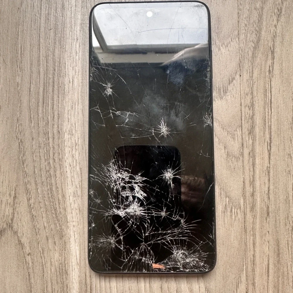 Motorola Moto G Power 2022 Black Cracked Screen For Parts Repair